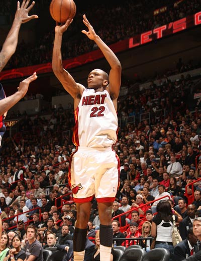 巨头一样 巨头一样