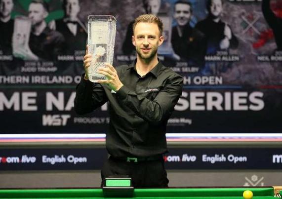 并没有被恐 并没有被恐